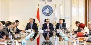 دعم الجامعات وتطوير التعليم العالي.. الحكومة تبحث تمويلًا مستدامًا وربط البحث العلمي بالصناعة - جريدة هرم مصر
