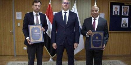 وزير البترول يشهد توقيع اتفاقية جديدة لإجراء مسح سيزمي إقليمي بمناطق جنوب الصحراء الغربية - هرم مصر