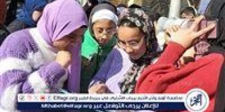 طلاب الثانوية العامة يؤدون امتحان اللغة الاجنبية الأولى غدا - هرم مصر