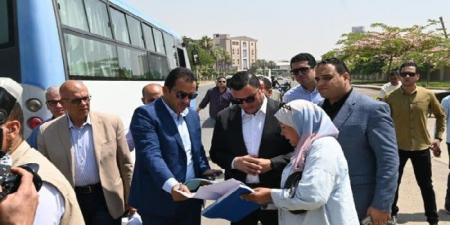 وزير الإسكان يتفقد عدد من المشروعات التنموية بمدينة العاشر من رمضان - هرم مصر