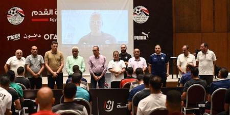 انطلاق دورة تأهيل حكام تقنية الـ VAR تحت إشراف اتحاد الكرة - هرم مصر