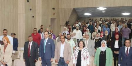 محافظ القليوبية يشهد احتفالية جامعة بنها بالذكرى الـ12 لثورة 30 يونيو - هرم مصر