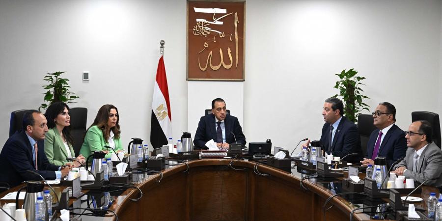 رئيس الوزراء يتابع موقف تنفيذ المشروعات والفرص الاستثمارية بدمياط - هرم مصر