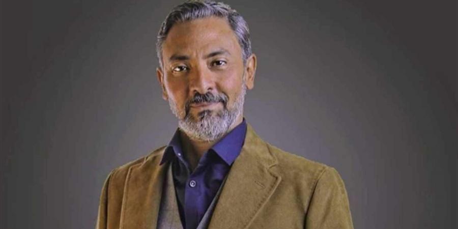 فتحي عبدالوهاب يبدأ تصوير فيلم ثلاثة في واحد - هرم مصر