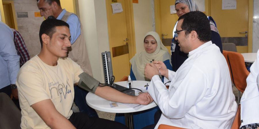 أطلق حملات التبرع بالدم.. محافظ الغربية يعلن إنشاء مركز قومي لتجميع البلازما - هرم مصر