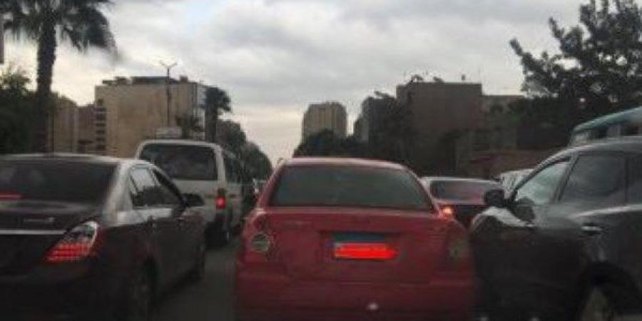 بلاغ رسمي ضد فنان شهير بسبب مشاجرة مرورية بحدائق الأهرام - هرم مصر
