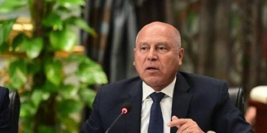 أحمد موسى: كامل الوزير قطع زيارته إلى تركيا فور علمه بالحادث.. ولا أحد فوق المحاسبة - هرم مصر