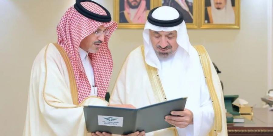أمير نجران يطّلع على إحصائيات الخطوط السعودية بمطاري نجران وشرورة خلال العام الماضي - هرم مصر
