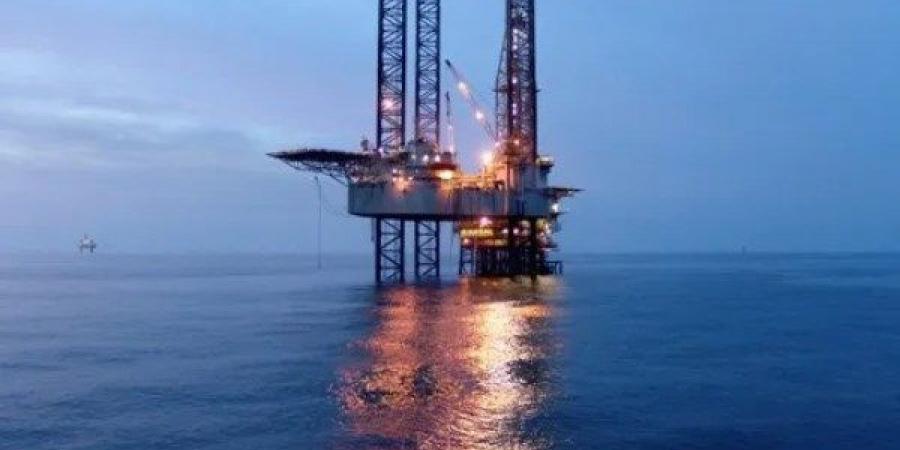 هل تؤثر ضريبة الـ10% على البترول الخام في أسعار الوقود؟ | الحكومة توضح - هرم مصر