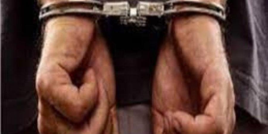 على السلم الكهربائي.. حبس شاب تحرش بصيدلانية أجنبية في مول بالشيخ زايد - هرم مصر