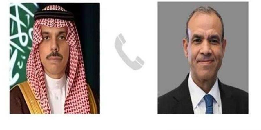 اتصال هاتفي بين وزير الخارجية والهجرة ونظيره السعودي - هرم مصر