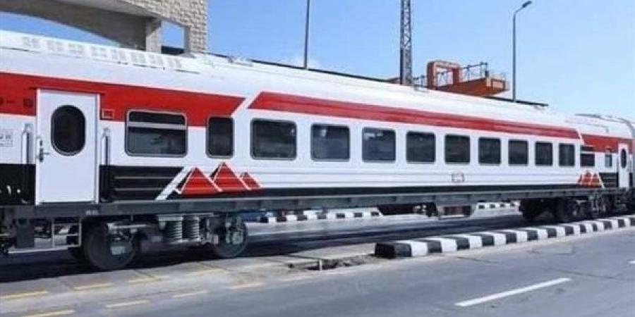 وفاة سائق قطار المناشي بأزمة قلبية داخل كابينة القيادة - هرم مصر