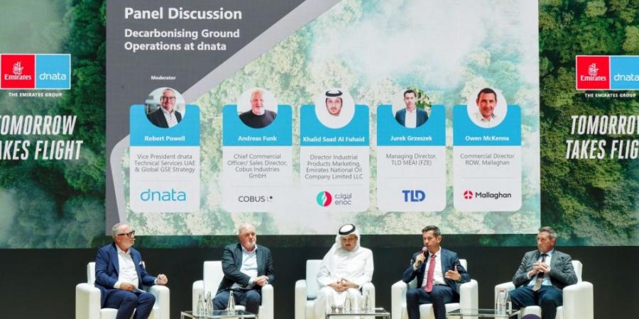 «الإمارات» تستعرض مبادراتها التعاونية للاستدامة في الطيران - هرم مصر