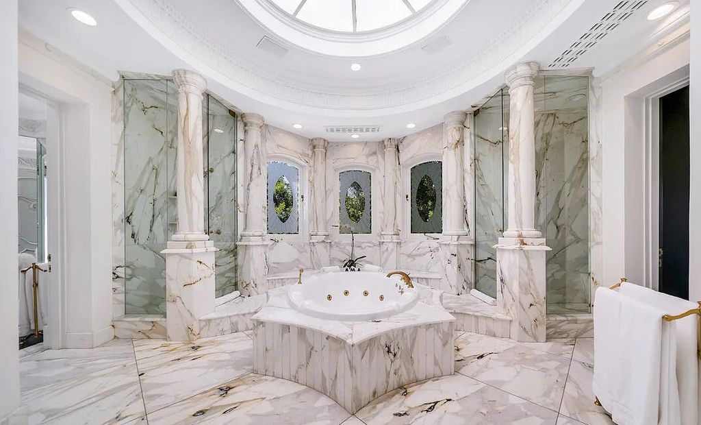 bathroom inside mariah carey beverly hills escape