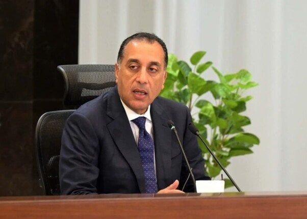 رئيس الوزراء يعقد اجتماع الحكومة اليوم ويعقبه مؤتمر صحفي رئيس الوزراء يعقد اجتماع الحكومة اليوم ويعقبه مؤتمر صحفي