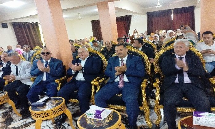 اتحاد النقابات العمالية بالغربية يحتفل بعيد العمال ويكرّم المتميزين اتحاد النقابات العمالية بالغربية يحتفل بعيد العمال ويكرّم المتميزين