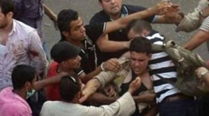 مصرع شاب طعنًا في مشاجرة بالأسلحة البيضاء في المنيا مصرع شاب طعنًا في مشاجرة بالأسلحة البيضاء في المنيا