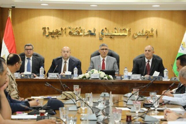 محافظ الجيزة يوجه باتخاذ إجراءات احترازية لتحصين شوادر وأسواق الماشية استعدادًا لعيد الأضحي محافظ الجيزة يوجه باتخاذ إجراءات احترازية لتحصين شوادر وأسواق الماشية استعدادًا لعيد الأضحي