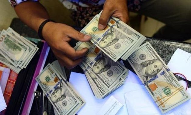 قضايا قيمتها 12 مليون جنيه.. ضربات مستمرة ضد تجار النقد الأجنبي