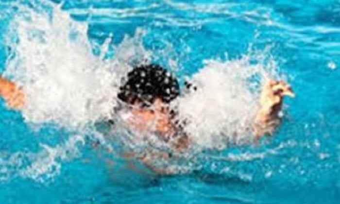 غرق شاب في شاطئ شهر العسل بالعجمي في الإسكندرية غرق شاب في شاطئ شهر العسل بالعجمي في الإسكندرية