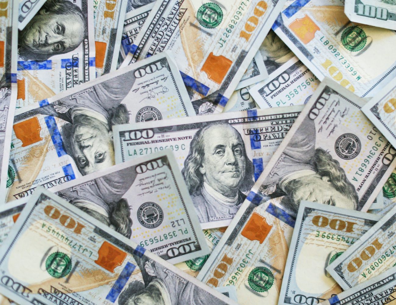 سعر صرف الدولار اليوم أمام الجنيه المصري في البنوك