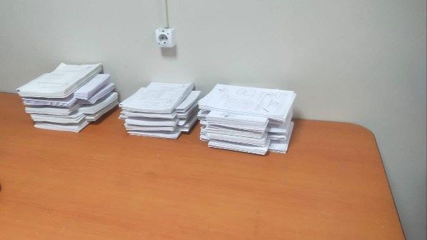 أول صور لـ تجهيز كراسات امتحانات الشهادة الإعدادية من داخل الكنترولات أول صور لـ تجهيز كراسات امتحانات الشهادة الإعدادية من داخل الكنترولات