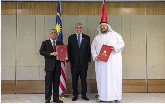 الإمارات وماليزيا توقعان مذكرة تفاهم لتعزيز الأمن الغذائي وتطوير البنية التحتية الإمارات وماليزيا توقعان مذكرة تفاهم لتعزيز الأمن الغذائي وتطوير البنية التحتية