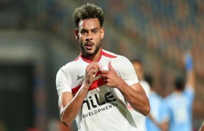 نقل نبيل عماد دونجا لاعب الزمالك للمستشفى بعد إصابته في مباراة فاركو نقل نبيل عماد دونجا لاعب الزمالك للمستشفى بعد إصابته في مباراة فاركو