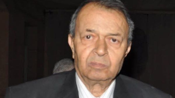 الدكتور أحمد نعينع ينعى نجل الشيخ مصطفى إسماعيل الدكتور أحمد نعينع ينعى نجل الشيخ مصطفى إسماعيل