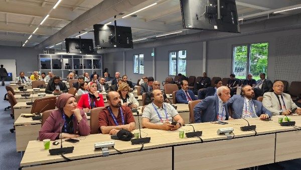 وزير العمل يشارك في جلسة اقتصاد المنصات لتحقيق التوازن بين الابتكار وحماية حقوق العمال وزير العمل يشارك في جلسة اقتصاد المنصات لتحقيق التوازن بين الابتكار وحماية حقوق العمال