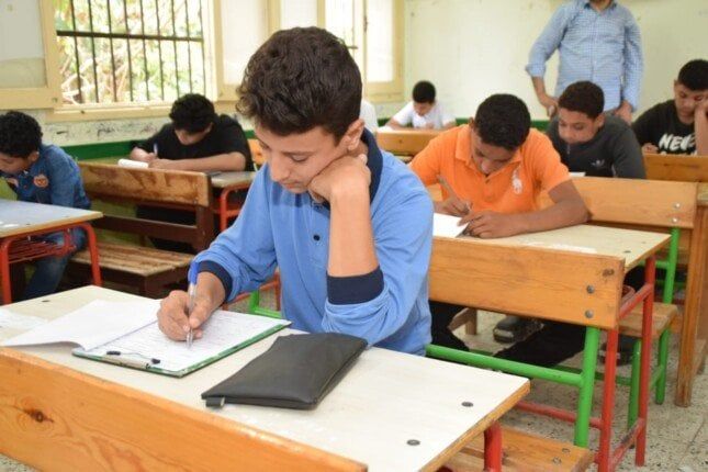 86 ألف طالب بالمنوفية يختتمون امتحانات الإعدادية بـ«الهندسة» و«التربية الدينية» 86 ألف طالب بالمنوفية يختتمون امتحانات الإعدادية بـ«الهندسة» و«التربية الدينية»