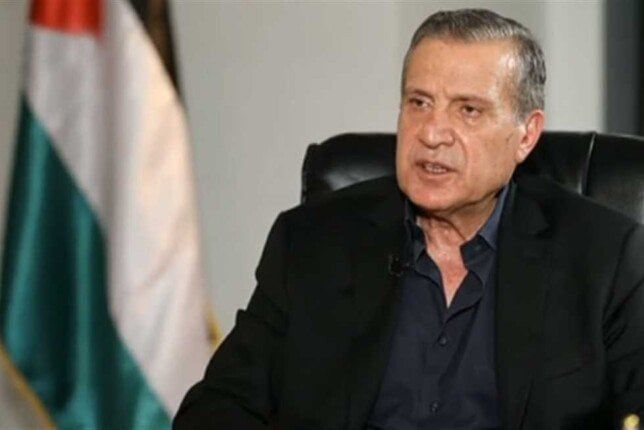 الرئاسة الفلسطينية: حرب الإبادة والإرهاب والفيتو الأمريكي حلقة واحدة لن تحقق أمنا لأحد الرئاسة الفلسطينية: حرب الإبادة والإرهاب والفيتو الأمريكي حلقة واحدة لن تحقق أمنا لأحد