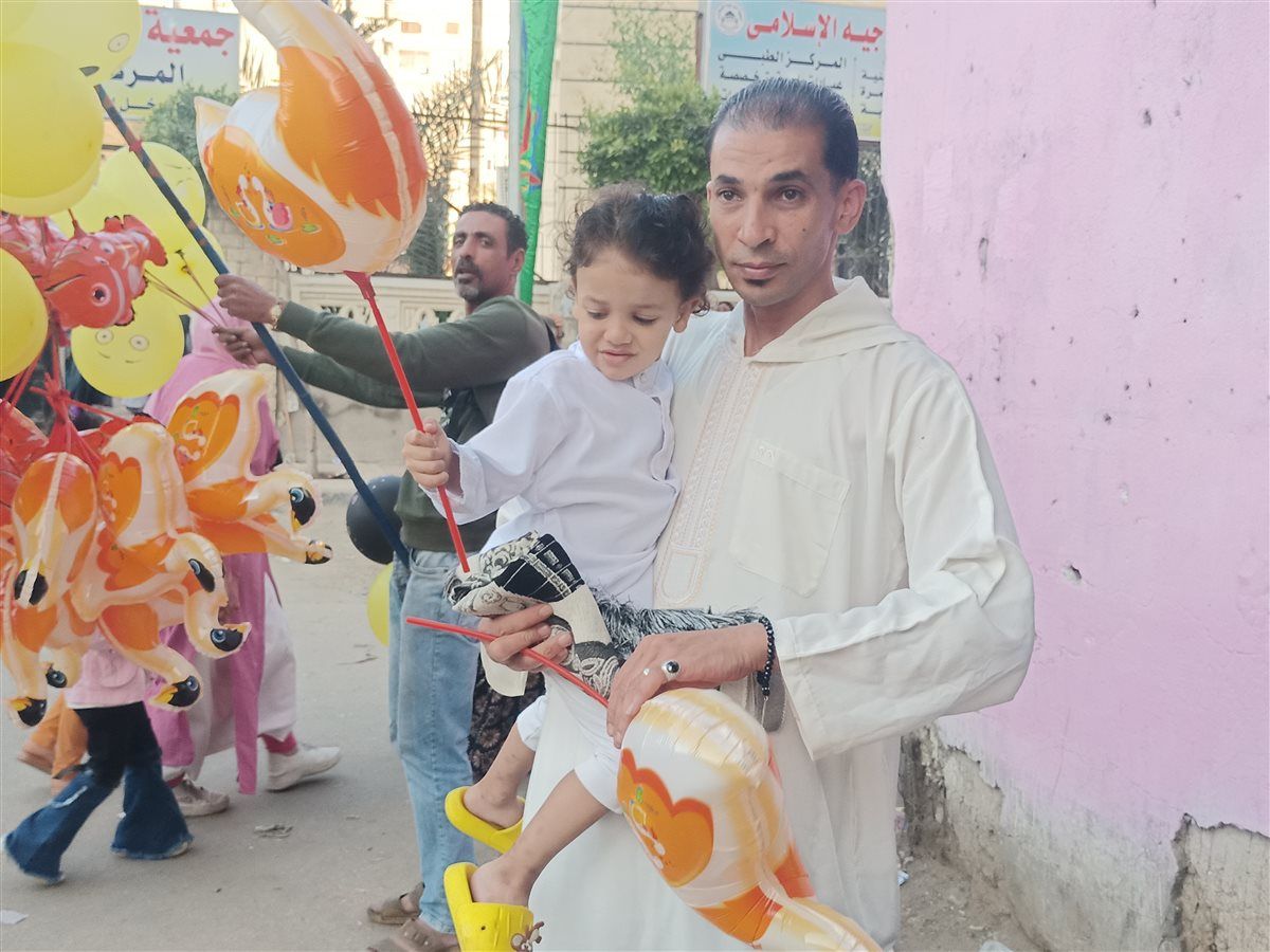 جانب من الاحتفالات في الإسكندرية 