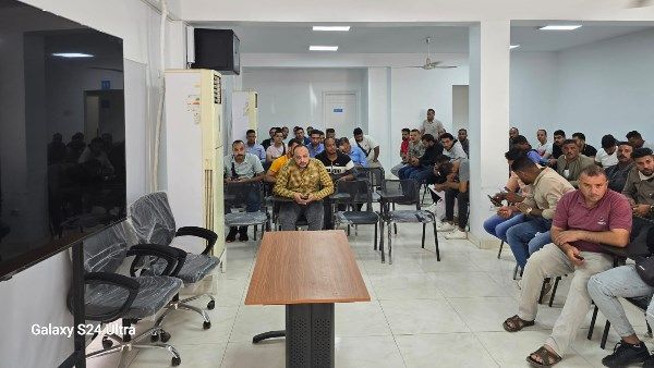 بدء اختبارات المتقدمين لشغل فرص عمل بالأردن في مجال صناعة الزجاج بدء اختبارات المتقدمين لشغل فرص عمل بالأردن في مجال صناعة الزجاج