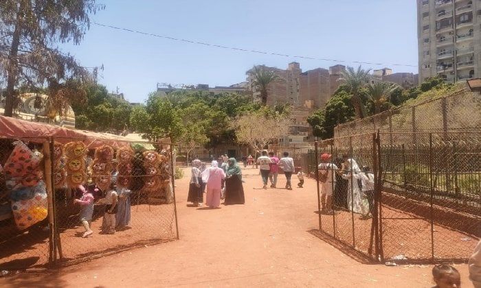 إقبال كثيف على حديقة الحيوان بالفيوم في ثاني أيام العيد