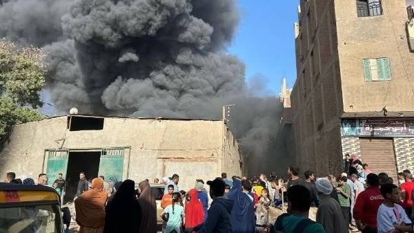 النيابة تنتدب المعمل الجنائي لبيان سبب حريق شقة في الجمالية النيابة تنتدب المعمل الجنائي لبيان سبب حريق شقة في الجمالية
