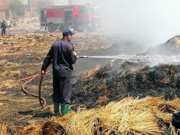 السيطرة على حريق شونة كتان بزفتى السيطرة على حريق شونة كتان بزفتى