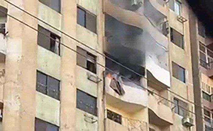 شاب يشعل النيران في منزل أسرته لخلافات مع والدته في مدينة بني سويف شاب يشعل النيران في منزل أسرته لخلافات مع والدته في مدينة بني سويف