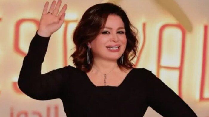 «ما أحلاكي يا مصر».. إلهام شاهين تطل على جمهورها من الساحل الشمالي «ما أحلاكي يا مصر».. إلهام شاهين تطل على جمهورها من الساحل الشمالي