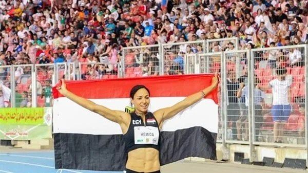 بعد فوزها بذهبية ملتقى ألعاب القوى بإيطاليا.. «قومي المرأة» يهنئ العداءة بسنت حميدة