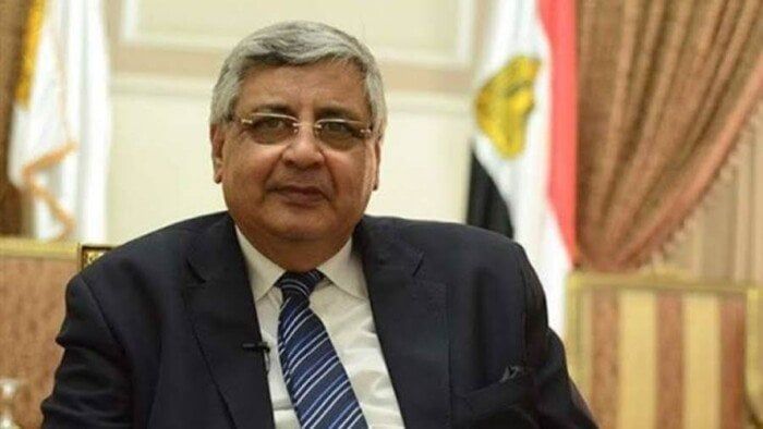 عوض تاج الدين يكشف مفاجأة بشأن منظومة التأمين الصحي الشامل عوض تاج الدين يكشف مفاجأة بشأن منظومة التأمين الصحي الشامل