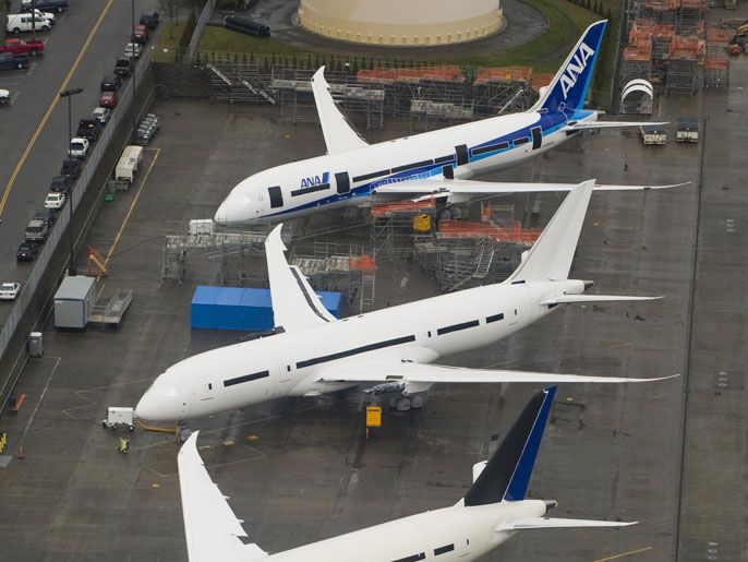 SAL042 - Everett, Washington, UNITED STATES : (FILES) In-production Boeing 787 Dreamliner aircraft for ANA and other airlines sit on the tarmac at the Boeing production facilities and factory at Paine Field in Everett, Washington, February 17, 2012. The European Aviation Safety Agency said on January 17, 2013 it has adopted a directive by the US Federal Aviation Administration to ground all Boeing's 787 Dreamliners pending a safety review. AFP PHOTO / Saul LOEB