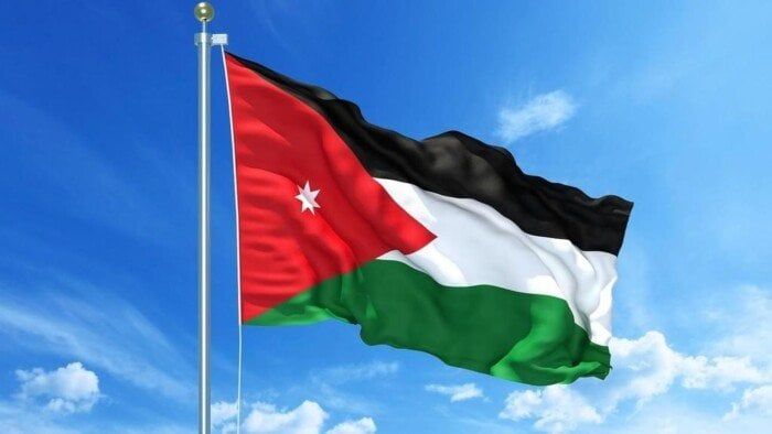 عاجل | الجيش الأردني يُسقط صواريخ وطائرات مسيرة إيرانية بعد دخولها مجاله الجوي عاجل | الجيش الأردني يُسقط صواريخ وطائرات مسيرة إيرانية بعد دخولها مجاله الجوي