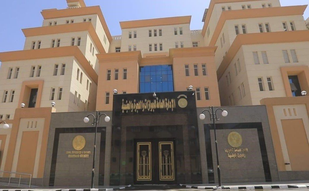 «الجوازات» تواصل إجراءات تسهيل الحصول على خدماتها لـ كبار السن وذوي الهمم «الجوازات» تواصل إجراءات تسهيل الحصول على خدماتها لـ كبار السن وذوي الهمم