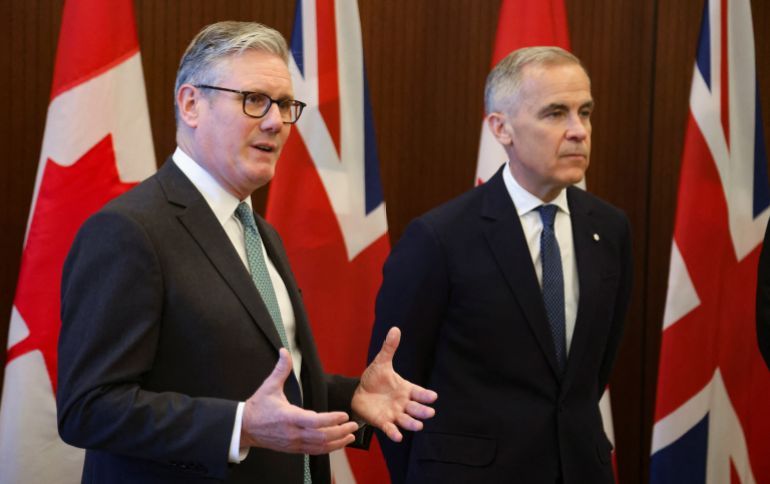 Canada's Prime Minister Mark Carney and Britain's Prime Minister Kier Starmer meet on Parliament Hill in Ottawa, Canada, June 15, 2025. REUTERS/Patrick Doyle/Pool