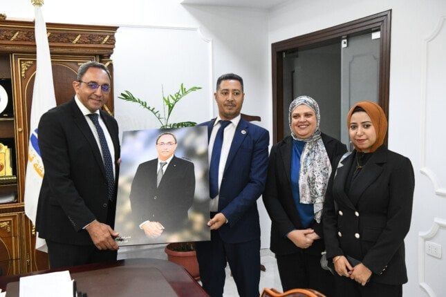 محافظ قنا يستقبل وفد المجلس الوطني للشباب ويشيد بجهودهم في التوعية المجتمعية محافظ قنا يستقبل وفد المجلس الوطني للشباب ويشيد بجهودهم في التوعية المجتمعية