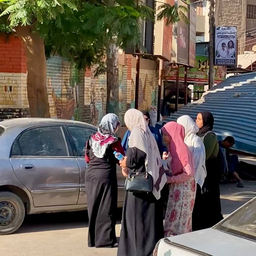 توافد طلاب الثانوية العامة على اللجان