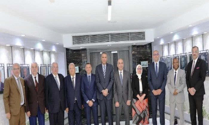 محافظ أسوان يشهد توقيع بروتوكول تعاون مع البنك الزراعي لاستكمال مشروع إحلال سيارات الكبود محافظ أسوان يشهد توقيع بروتوكول تعاون مع البنك الزراعي لاستكمال مشروع إحلال سيارات الكبود