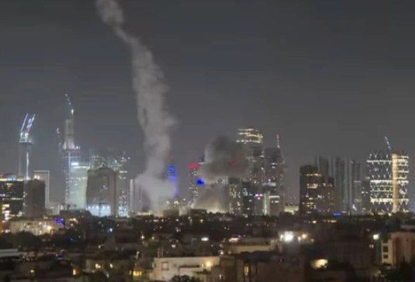 قصف غير مسبوق.. هجوم إيراني جديد على إسرائيل «فيديو» قصف غير مسبوق.. هجوم إيراني جديد على إسرائيل «فيديو»