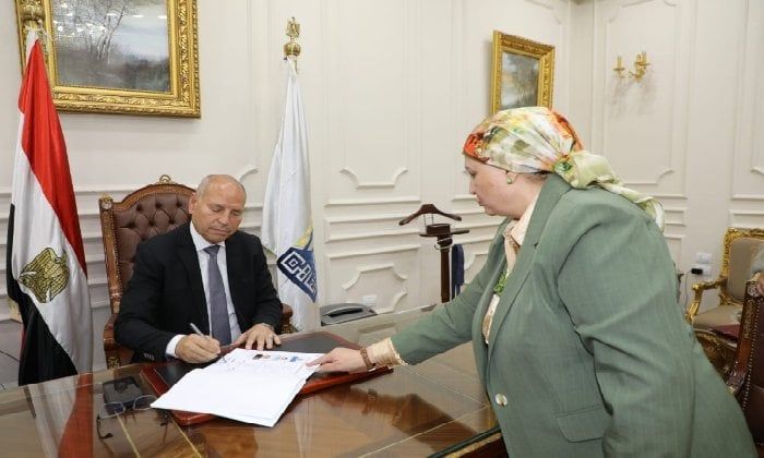 بنسبة نجاح 77%.. محافظ القاهرة يعتمد نتيجة الفصل الدراسي الثاني للشهادة الاعدادية بنسبة نجاح 77%.. محافظ القاهرة يعتمد نتيجة الفصل الدراسي الثاني للشهادة الاعدادية